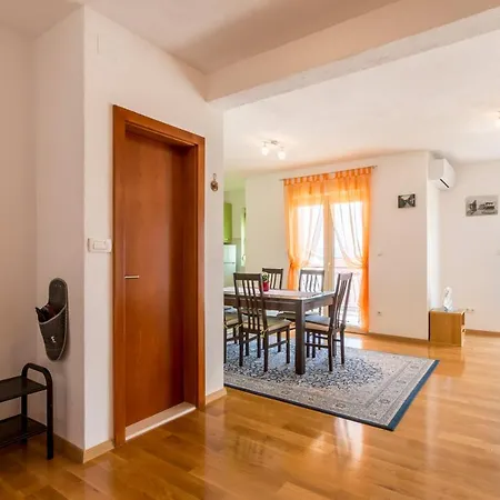 Apartman Baki * Stobreč